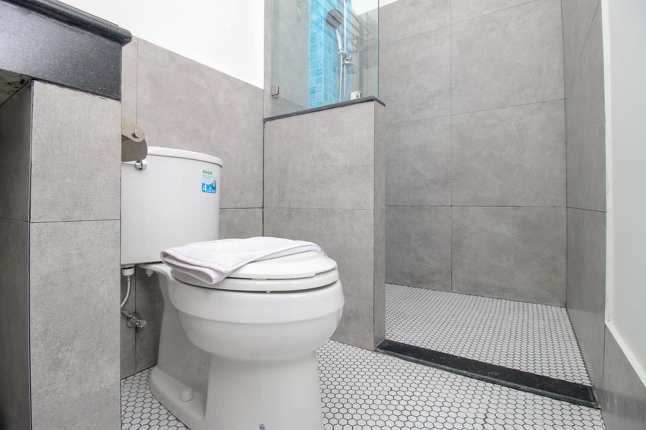 Saffron Suites Syariah Джакарта Экстерьер фото